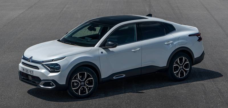 CITROËN Ë-C4 X ET C4 X