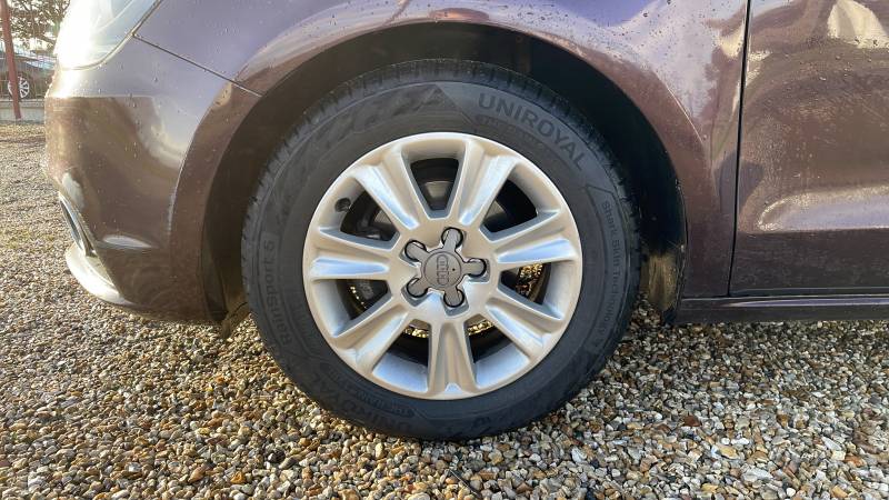 AUDI A1 1.6 TDI 90 AMBIENTE