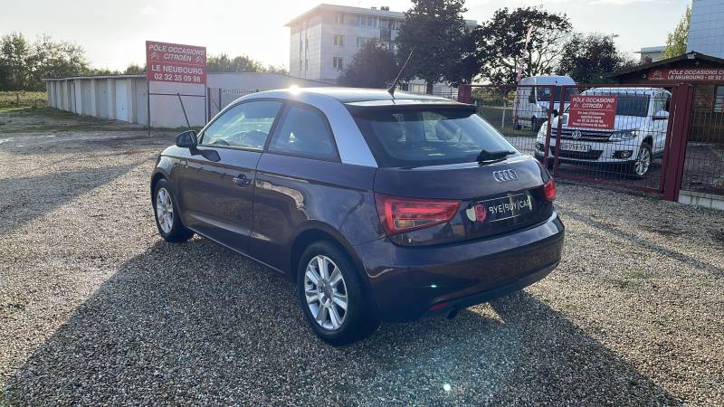 AUDI A1 1.6 TDI 90 AMBIENTE