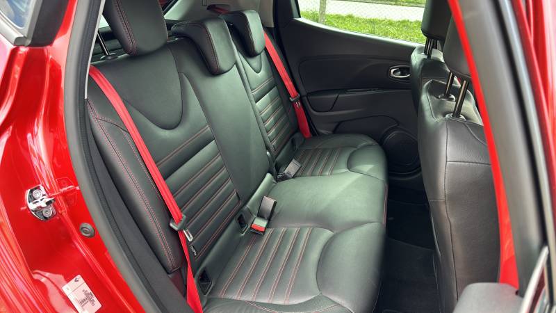 RENAULT CLIO RS TROPHY 1.6 TURBO 220 EDC