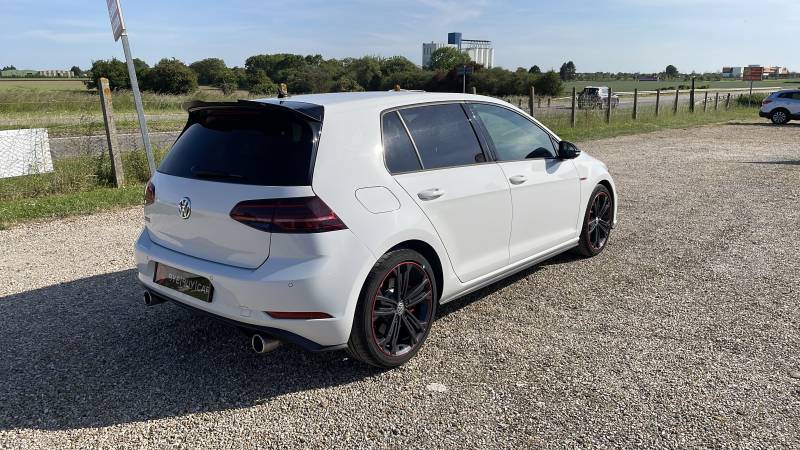 VOLKSWAGEN GOLF VII GTI PERFORMANCE 2.0 TSI 245