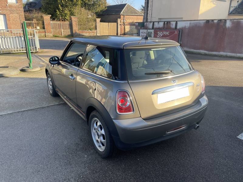 MINI MINI II (2) 1.6 75 DOCKLANDS