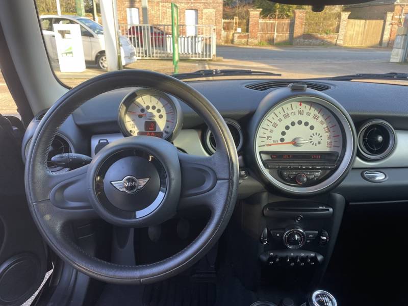 MINI MINI II (2) 1.6 75 DOCKLANDS