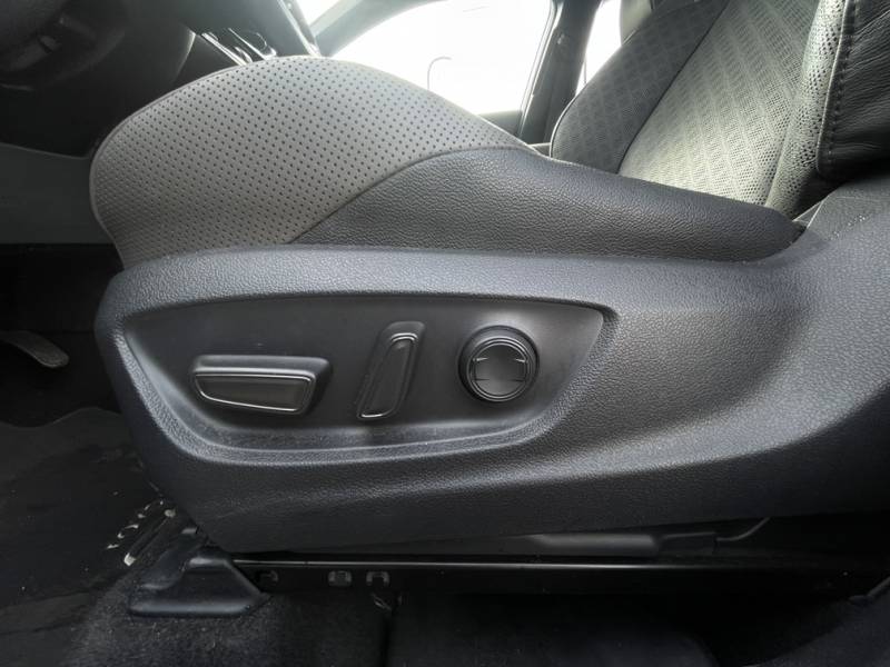 TOYOTA C-HR (2) 1.8 HYBRIDE 122 DISTINCTIVE MY20