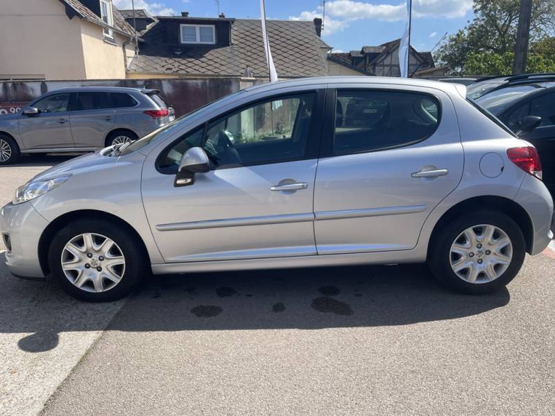 PEUGEOT 207 1.4 75Ch