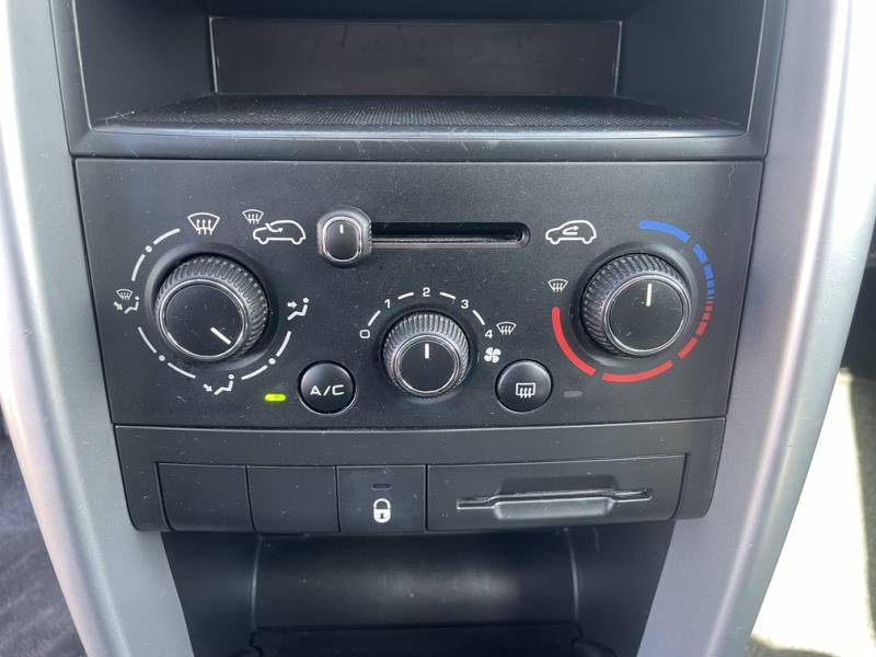 PEUGEOT 207 1.4 75Ch