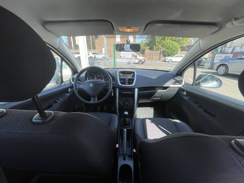 PEUGEOT 207 1.4 75Ch