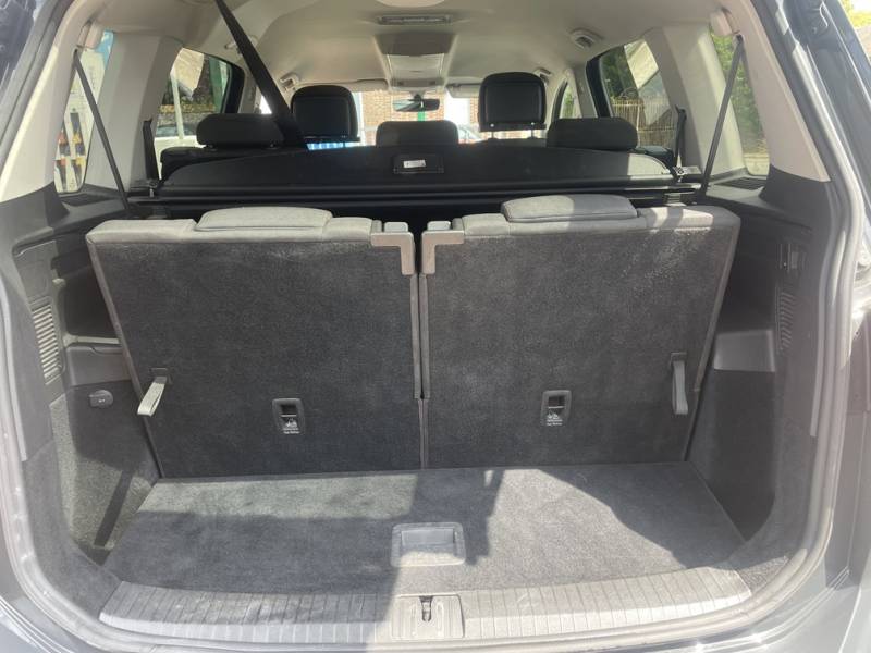 VOLKSWAGEN TOURAN III 1.2 TSI 110 BLUEMOTION TECHNOLOGY SOUND 7PL