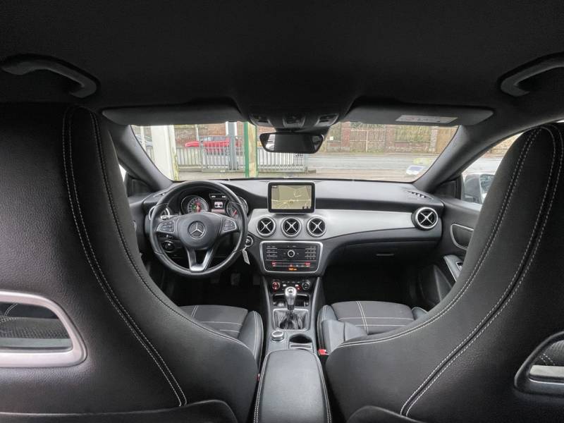 MERCEDES CLA SHOOTING BRAKE 200 D INSPIRATION