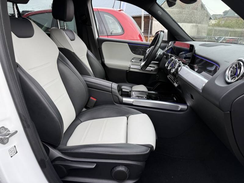 MERCEDES GLB 200 D AMG LINE 8G-DCT